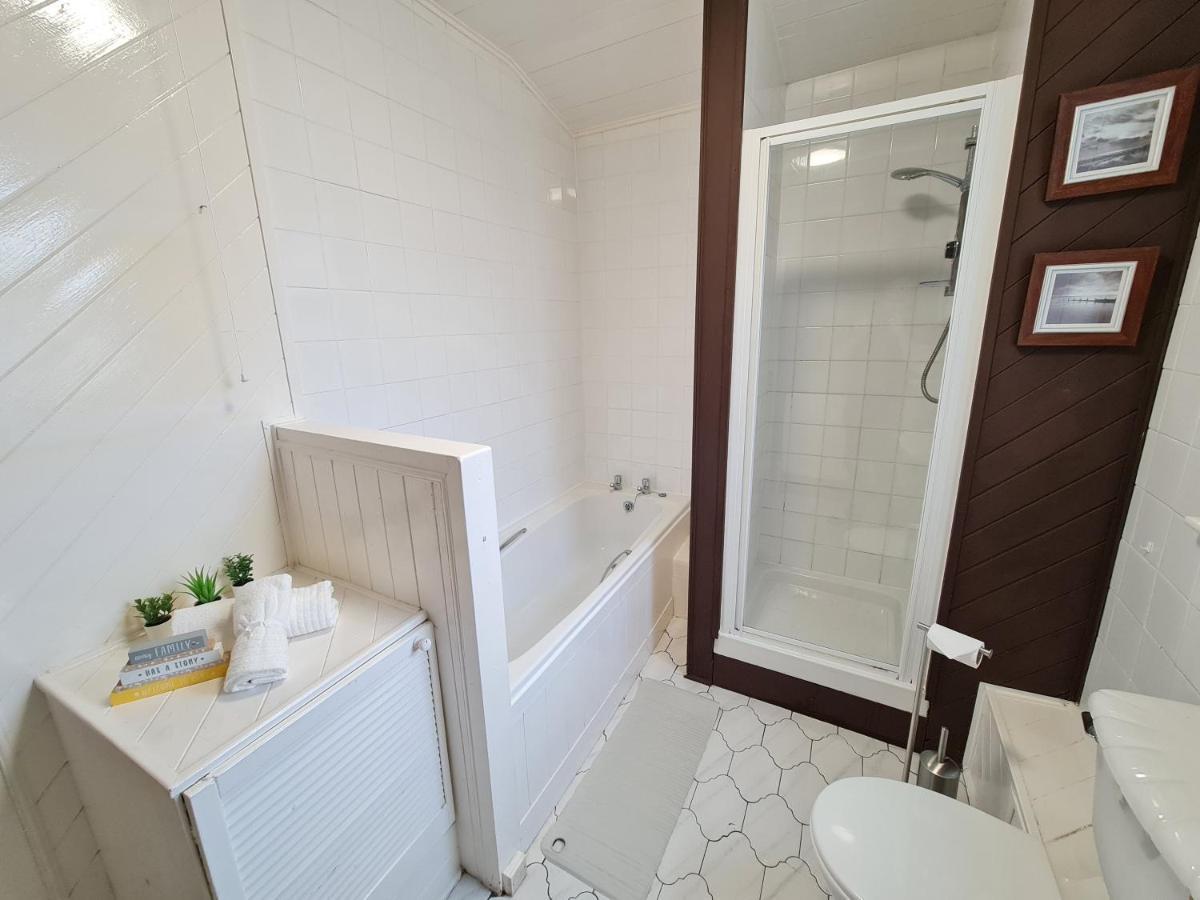 Large 3 Bed Flat, Free Parking Lägenhet Newcastle-upon-Tyne Exteriör bild